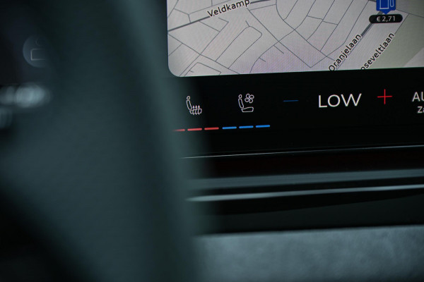 Audi A6 Avant 2.0 e-hybrid quattro S edition Competition | 5 Jaar garantie | Achterasbesturing | B&O | Carbon inleg | Stoelventilatie en Massage | Luchtvering | Panoramadak | Soft close | Keyless | Head-up | 360 camera | Passagiers Display |