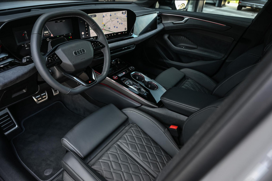 Audi A6 Avant 2.0 e-hybrid quattro S edition Competition | 5 Jaar garantie | Achterasbesturing | B&O | Carbon inleg | Stoelventilatie en Massage | Luchtvering | Panoramadak | Soft close | Keyless | Head-up | 360 camera | Passagiers Display |