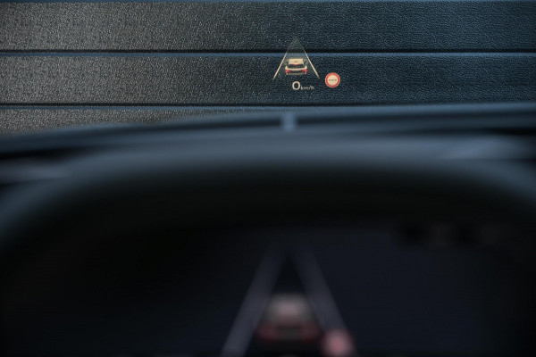 Audi A6 Avant 2.0 e-hybrid quattro S edition Competition | 5 Jaar garantie | Achterasbesturing | B&O | Carbon inleg | Stoelventilatie en Massage | Luchtvering | Panoramadak | Soft close | Keyless | Head-up | 360 camera | Passagiers Display |