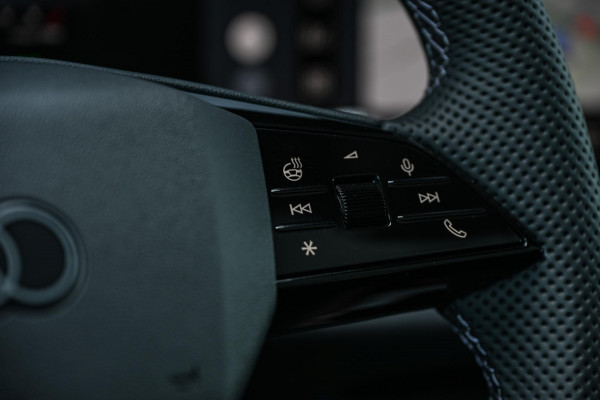 Audi A6 Avant 2.0 e-hybrid quattro S edition Competition | 5 Jaar garantie | Achterasbesturing | B&O | Carbon inleg | Stoelventilatie en Massage | Luchtvering | Panoramadak | Soft close | Keyless | Head-up | 360 camera | Passagiers Display |
