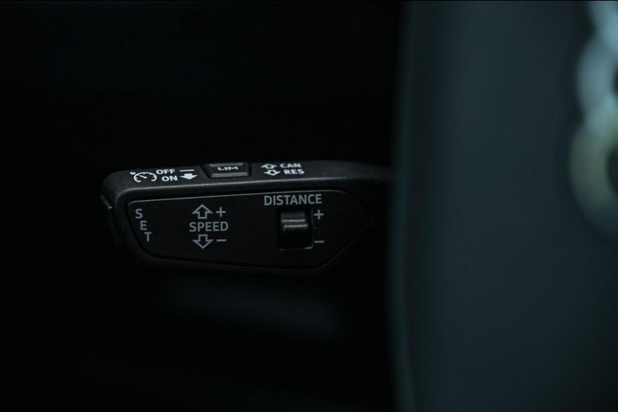 Audi A6 Avant 2.0 e-hybrid quattro S edition Competition | 5 Jaar garantie | Achterasbesturing | B&O | Carbon inleg | Stoelventilatie en Massage | Luchtvering | Panoramadak | Soft close | Keyless | Head-up | 360 camera | Passagiers Display |