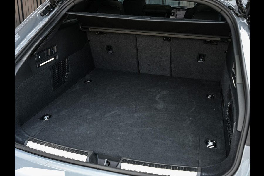 Audi A6 Avant 2.0 e-hybrid quattro S edition Competition | 5 Jaar garantie | Achterasbesturing | B&O | Carbon inleg | Stoelventilatie en Massage | Luchtvering | Panoramadak | Soft close | Keyless | Head-up | 360 camera | Passagiers Display |