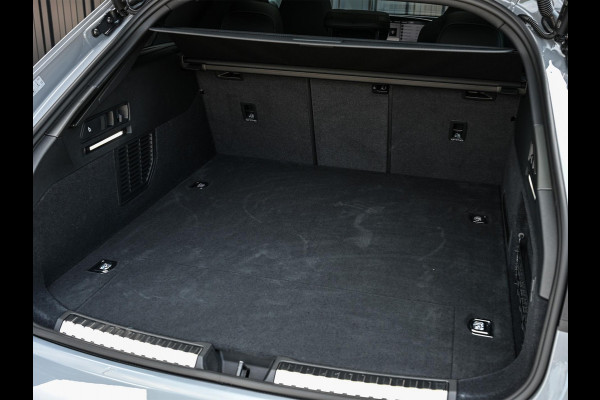 Audi A6 Avant 2.0 e-hybrid quattro S edition Competition | 5 Jaar garantie | Achterasbesturing | B&O | Carbon inleg | Stoelventilatie en Massage | Luchtvering | Panoramadak | Soft close | Keyless | Head-up | 360 camera | Passagiers Display |