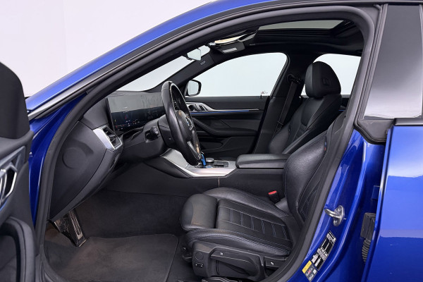 BMW i4 EDrive40 High Executive 84 kWh M-pakket( 1e Eig, Dealer OndH, Panorama, 360 Camera, Addpt Cruise, StoelV, Etc)