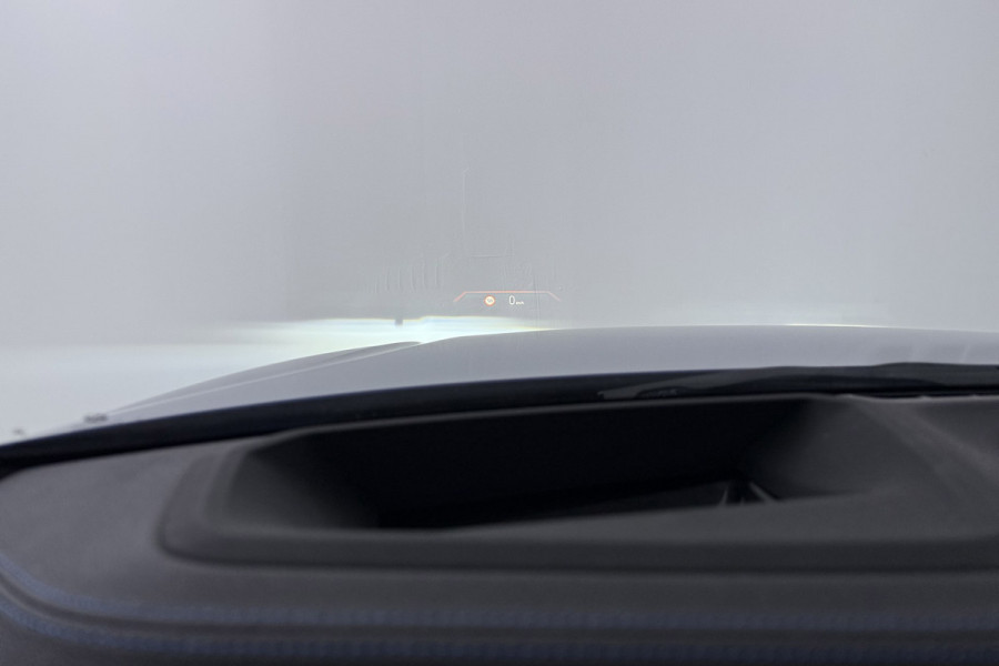 BMW i4 EDrive40 High Executive 84 kWh M-pakket( 1e Eig, Dealer OndH, Panorama, 360 Camera, Addpt Cruise, StoelV, Etc)