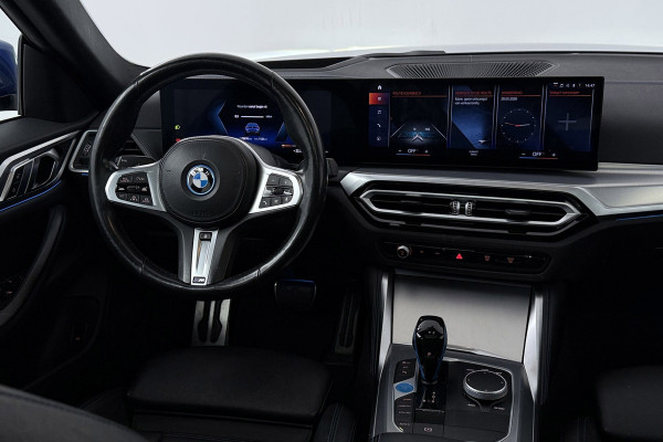 BMW i4 EDrive40 High Executive 84 kWh M-pakket( 1e Eig, Dealer OndH, Panorama, 360 Camera, Addpt Cruise, StoelV, Etc)