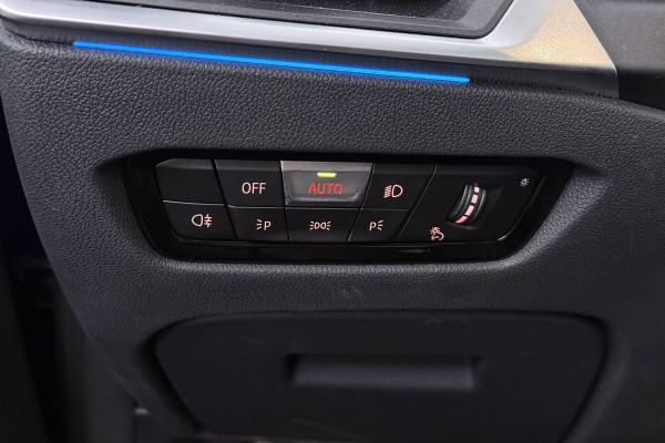 BMW i4 EDrive40 High Executive 84 kWh M-pakket( 1e Eig, Dealer OndH, Panorama, 360 Camera, Addpt Cruise, StoelV, Etc)