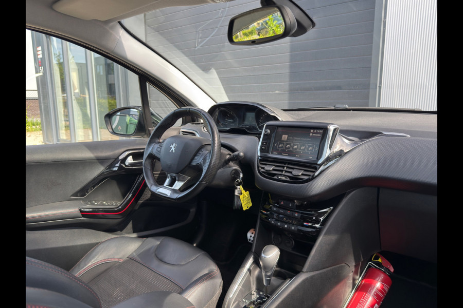 Peugeot 208 1.2 PureTech GT-Line / AUTOMAAT / PANORAMA / CAM