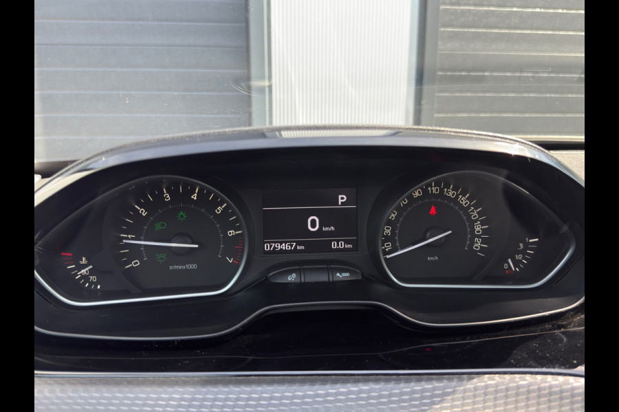 Peugeot 208 1.2 PureTech GT-Line / AUTOMAAT / PANORAMA / CAM