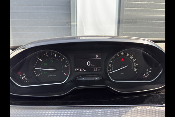 Peugeot 208 1.2 PureTech GT-Line / AUTOMAAT / PANORAMA / CAM
