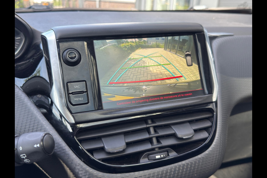 Peugeot 208 1.2 PureTech GT-Line / AUTOMAAT / PANORAMA / CAM