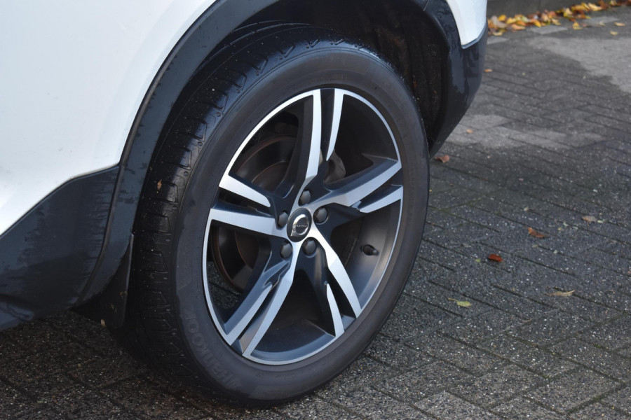 Volvo XC40 2.0 T4 R-Design Camera Pilot ACC Bliss Standkachel