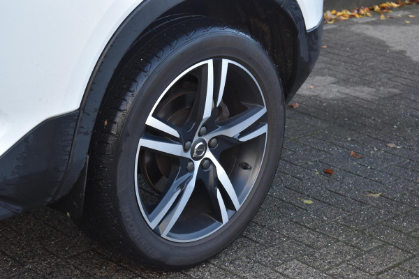 Volvo XC40 2.0 T4 R-Design Camera Pilot ACC Bliss Standkachel