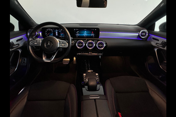 Mercedes-Benz CLA-Klasse 180 Premium+ AMG Pano|Memory|Sfeer