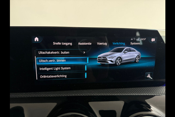 Mercedes-Benz CLA-Klasse 180 Premium+ AMG Pano|Memory|Sfeer