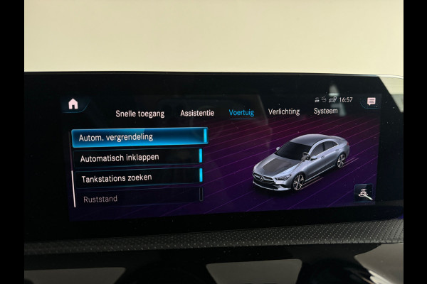 Mercedes-Benz CLA-Klasse 180 Premium+ AMG Pano|Memory|Sfeer