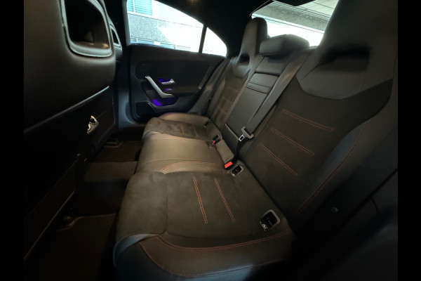 Mercedes-Benz CLA-Klasse 180 Premium+ AMG Pano|Memory|Sfeer