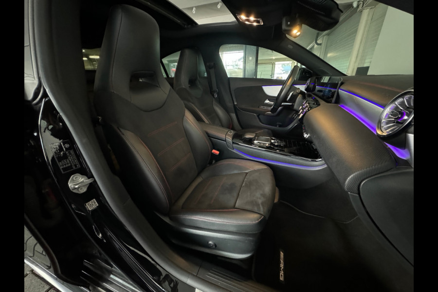 Mercedes-Benz CLA-Klasse 180 Premium+ AMG Pano|Memory|Sfeer