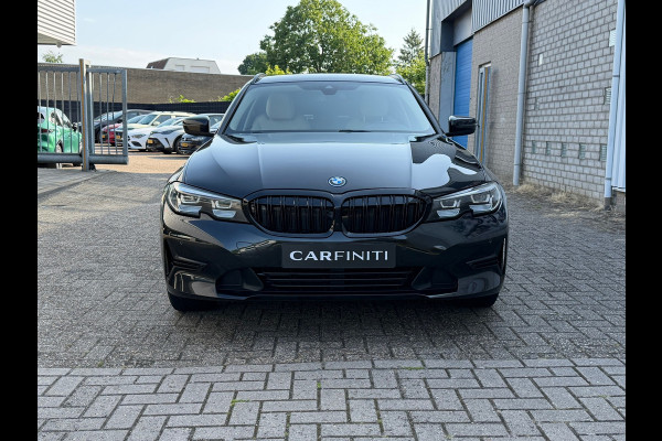 BMW 3 Serie Touring 330e 293 Pk | Voll Leder | Navigatie | Camera | Cruise | Clima | Trekhaak.