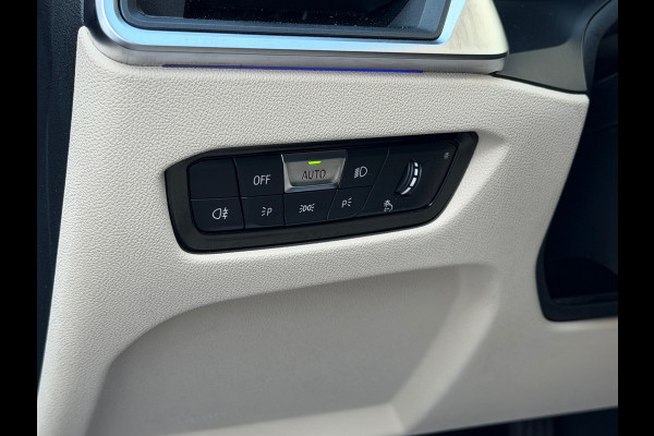 BMW 3 Serie Touring 330e 293 Pk | Voll Leder | Navigatie | Camera | Cruise | Clima | Trekhaak.