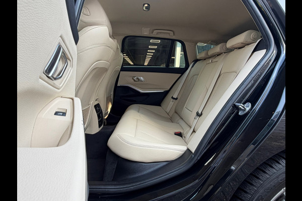 BMW 3 Serie Touring 330e 293 Pk | Voll Leder | Navigatie | Camera | Cruise | Clima | Trekhaak.