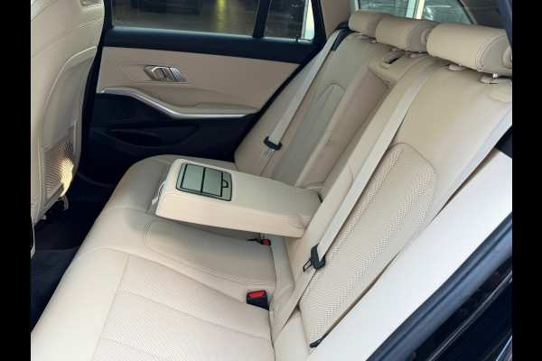 BMW 3 Serie Touring 330e 293 Pk | Voll Leder | Navigatie | Camera | Cruise | Clima | Trekhaak.