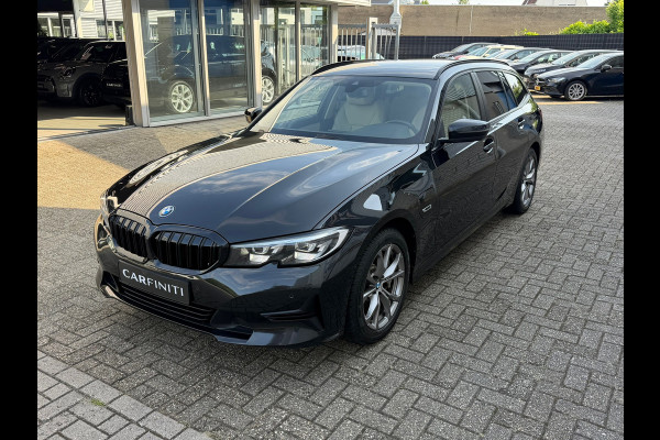 BMW 3 Serie Touring 330e 293 Pk | Voll Leder | Navigatie | Camera | Cruise | Clima | Trekhaak.