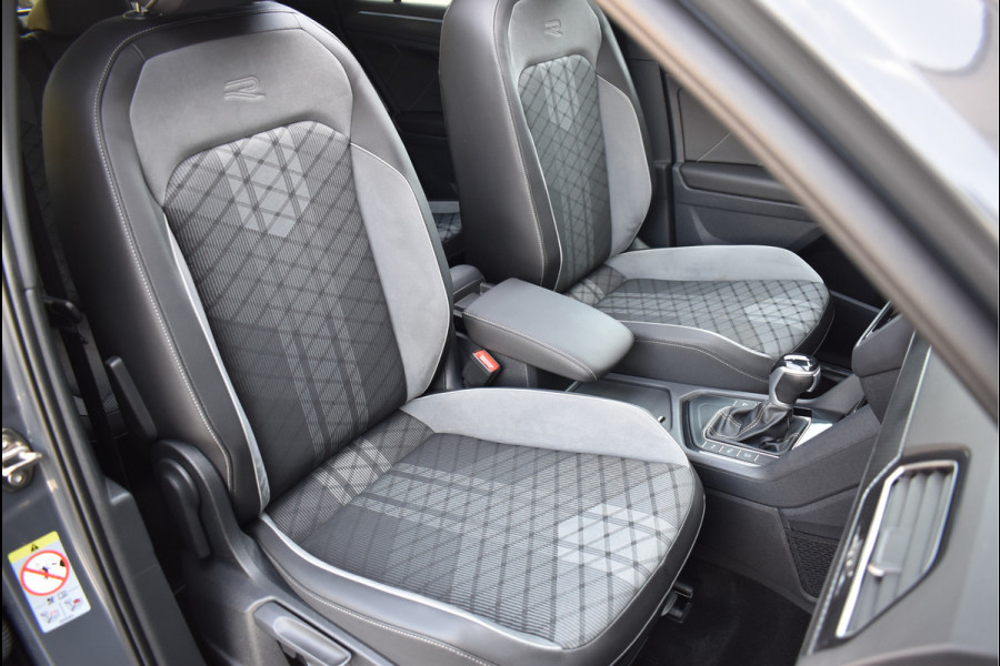 Volkswagen Tiguan 1.5 TSI R-Line 150 Pk HUD Pano IQ Lights Navi Camera Standkachel Trekhaak 20 Inch