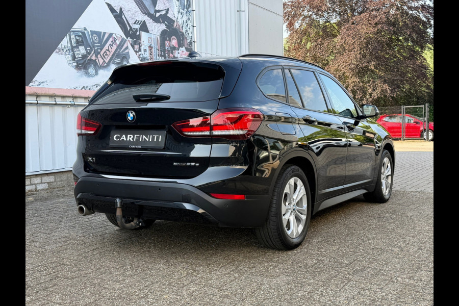 BMW X1 XDrive25e Edition 221 Pk | Voll Leder | Navigatie | Clima | Cruise | Trekhaak | 17".