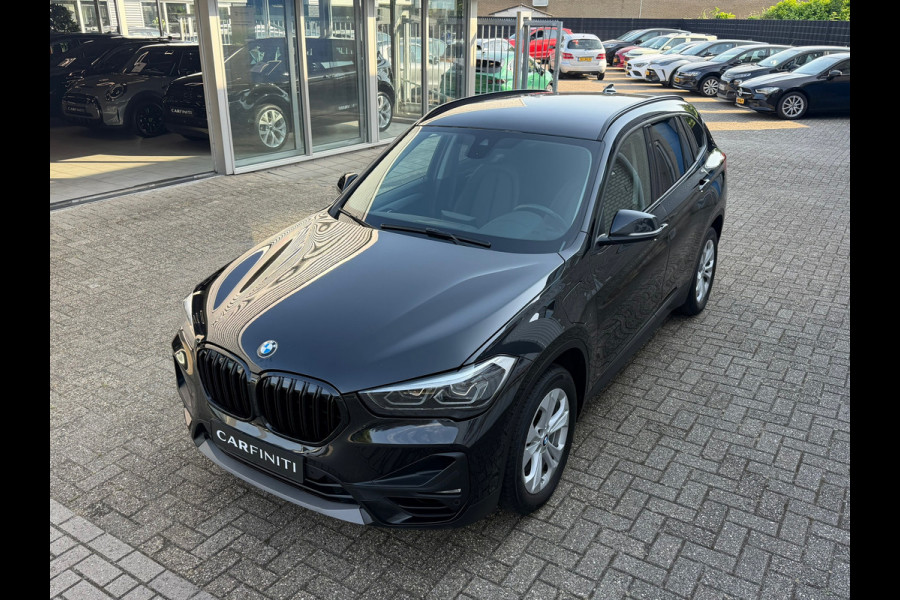 BMW X1 XDrive25e Edition 221 Pk | Voll Leder | Navigatie | Clima | Cruise | Trekhaak | 17".