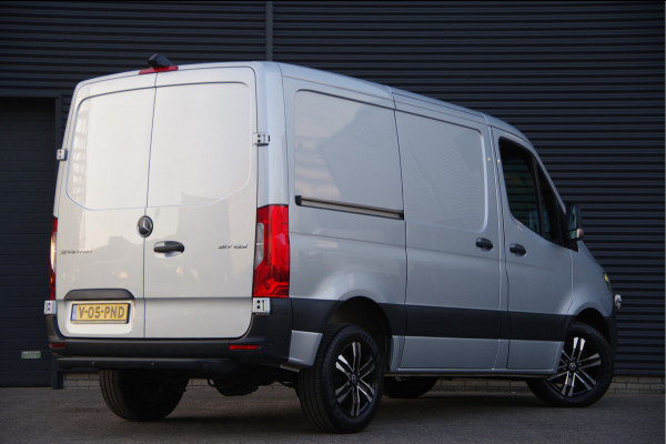 Mercedes-Benz Sprinter 317 1.9 CDI L1H1 RWD AUT. LED, ADAPT. CRUISE, MBUX 10'', GEV. STOEL, CAMERA, NAVI, CLIMA, VOORRUITVERWARMING