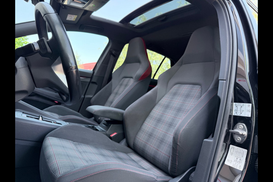 Volkswagen Golf 2.0 TSI GTI Pano/H&K/Sfeer