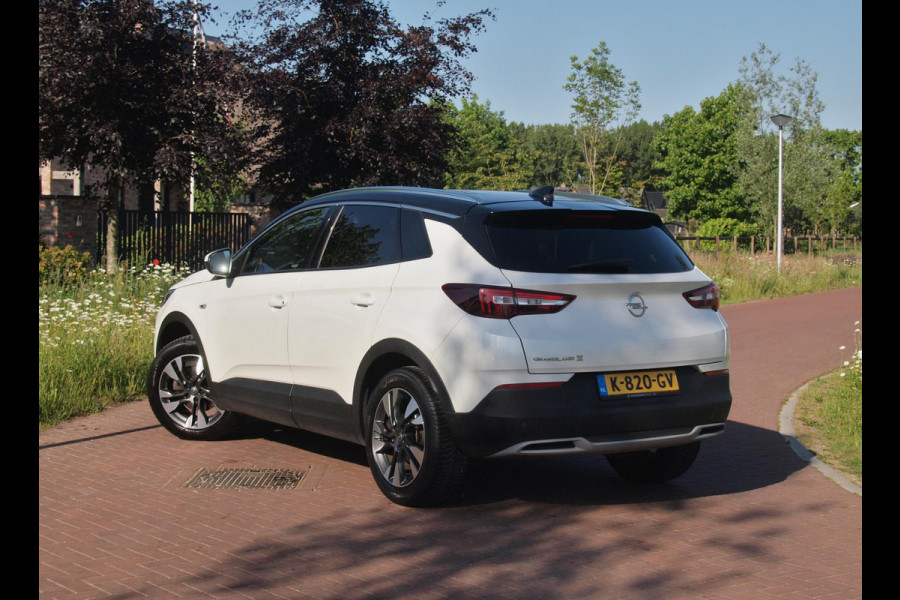 Opel Grandland X 1.2 Turbo Ultimate | Apple Carplay | Cruise Control | Parkeersensoren | Leder-pakket |