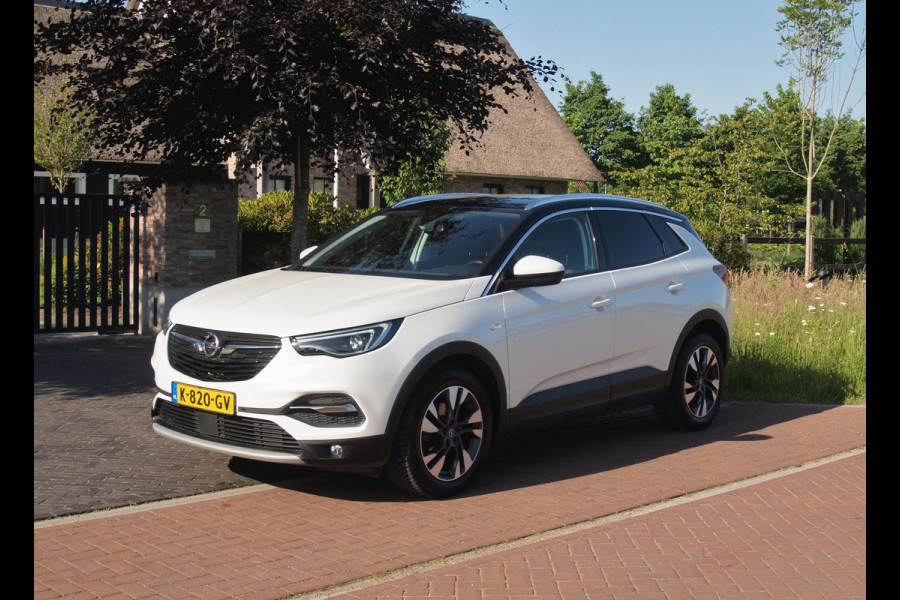 Opel Grandland X 1.2 Turbo Ultimate | Apple Carplay | Cruise Control | Parkeersensoren | Leder-pakket |