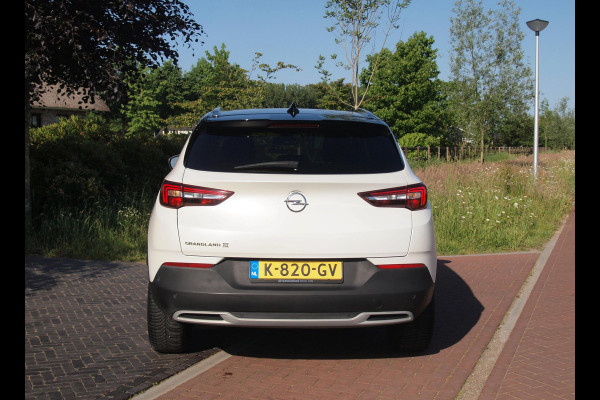 Opel Grandland X 1.2 Turbo Ultimate | Apple Carplay | Cruise Control | Parkeersensoren | Leder-pakket |