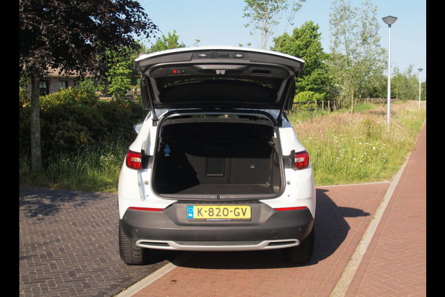 Opel Grandland X 1.2 Turbo Ultimate | Apple Carplay | Cruise Control | Parkeersensoren | Leder-pakket |