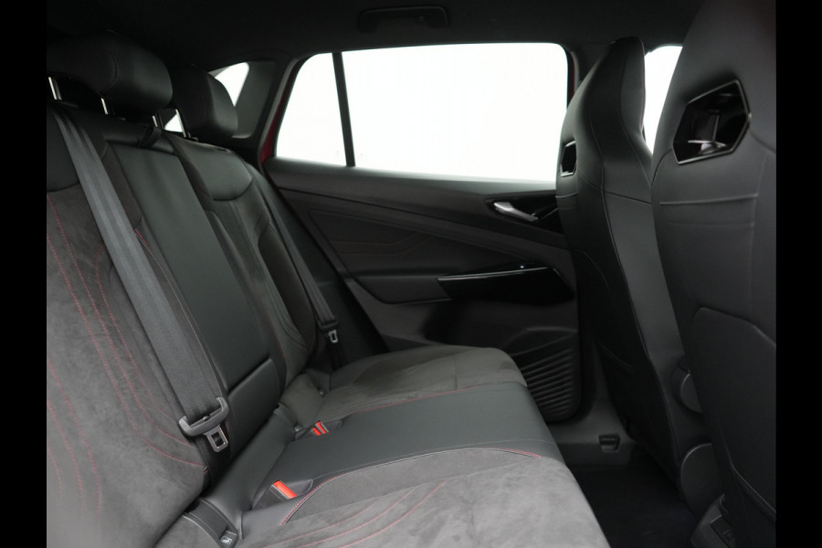 Volkswagen ID.4 GTX 4Motion 77 kWh 299pk Dealer O.H. | Adaptive Cruise | Head Up | 360 Camera | Alcantara Sportstoelen Massage & Memory | IQ Light | Sfeerverlichting | Keyless | Blis | Apple Carplay | Stuur Verwarmd | Navigatie | DAB |
