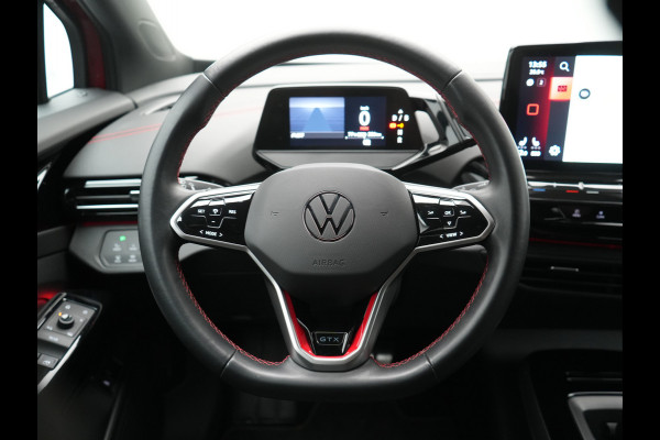 Volkswagen ID.4 GTX 4Motion 77 kWh 299pk Dealer O.H. | Adaptive Cruise | Head Up | 360 Camera | Alcantara Sportstoelen Massage & Memory | IQ Light | Sfeerverlichting | Keyless | Blis | Apple Carplay | Stuur Verwarmd | Navigatie | DAB |