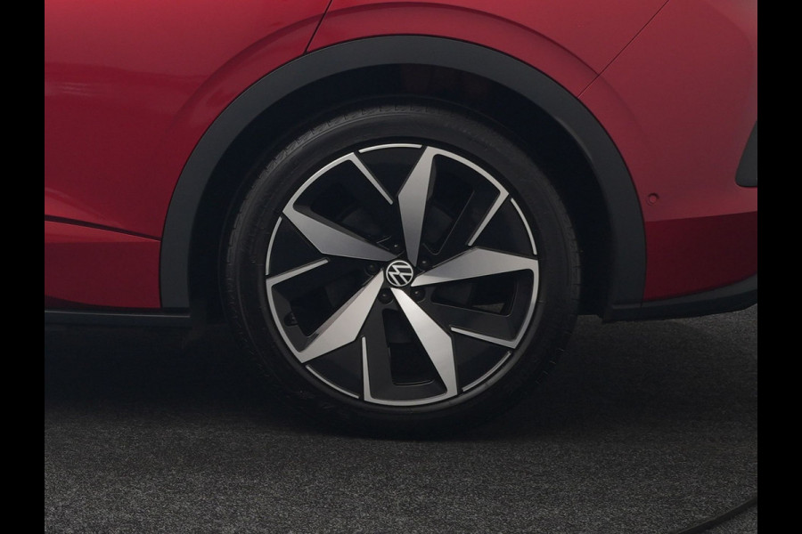 Volkswagen ID.4 GTX 4Motion 77 kWh 299pk Dealer O.H. | Adaptive Cruise | Head Up | 360 Camera | Alcantara Sportstoelen Massage & Memory | IQ Light | Sfeerverlichting | Keyless | Blis | Apple Carplay | Stuur Verwarmd | Navigatie | DAB |