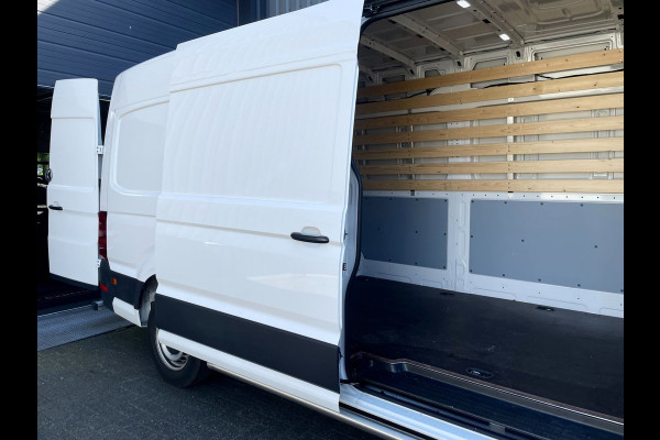 Volkswagen Crafter 35 2.0 TDI L4H3 NAVI AIRCO 140 PK AUTOMAAT CARPLAY