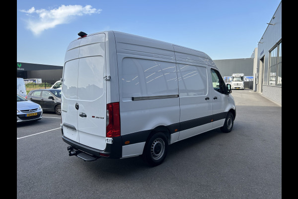 Mercedes-Benz Sprinter 315 CDI L2 H2 RWD Pro MBUX / Trekhaak / Camera / Cruise control / Airco / 270 Graden achterdeuren