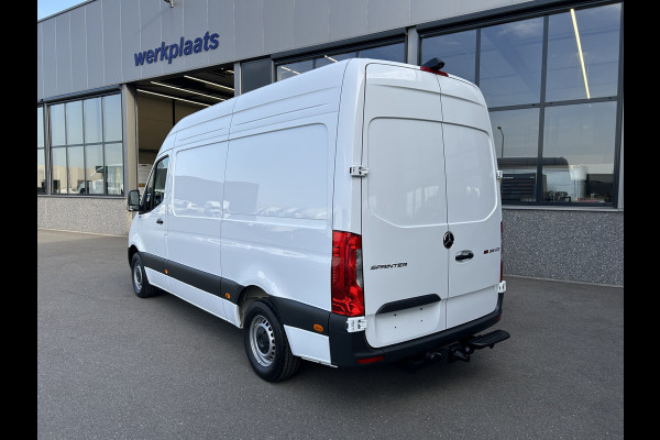 Mercedes-Benz Sprinter 315 CDI L2 H2 RWD Pro MBUX / Trekhaak / Camera / Cruise control / Airco / 270 Graden achterdeuren
