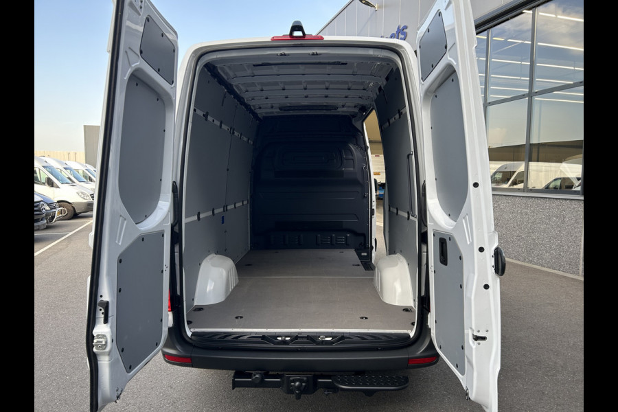Mercedes-Benz Sprinter 315 CDI L2 H2 RWD Pro MBUX / Trekhaak / Camera / Cruise control / Airco / 270 Graden achterdeuren