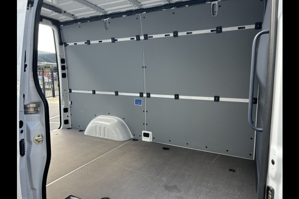 Mercedes-Benz Sprinter 315 CDI L2 H2 RWD Pro MBUX / Trekhaak / Camera / Cruise control / Airco / 270 Graden achterdeuren