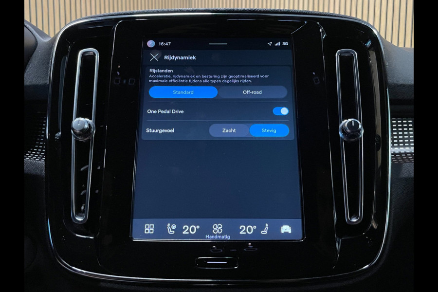 Volvo XC40 Recharge P8 AWD R-Design|89% SOH|1/2 LEDER|ELEK.TREKHAAK+ACHTERKLEP|ACC|STUUR+STOELVERW V+A|CARPLAY/ANDROID|NAP|NL|1EIG