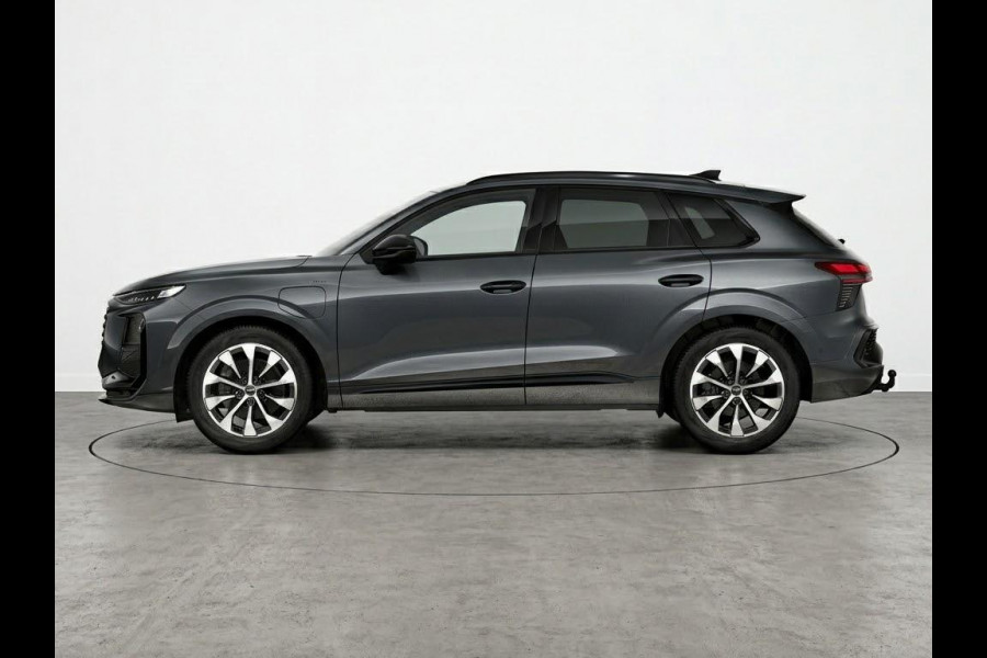 Audi Q3 S edition e-hybrid 272 pk | Panorama-glasdak | Techniekpakket plus | Trekhaak mech. zwenkbaar | Optiekpakket zwart-glanzend |