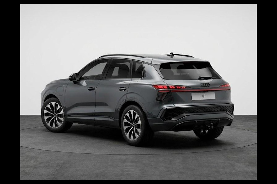 Audi Q3 S edition e-hybrid 272 pk | Panorama-glasdak | Techniekpakket plus | Trekhaak mech. zwenkbaar | Optiekpakket zwart-glanzend |