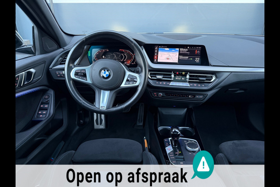 BMW 1-serie 118i M Sport PANO|M SEAT| CARPLAY |SFEER |LED !!