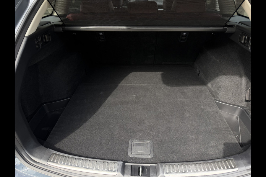 Mazda 6 Sportbreak 2.0 SkyActiv-G 165 Luxury / Automaat / Camera / Carplay / verw. & gev. v. stoelen / Leder /