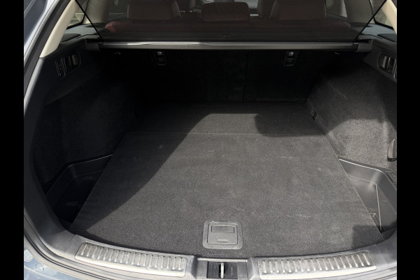 Mazda 6 Sportbreak 2.0 SkyActiv-G 165 Luxury / Automaat / Camera / Carplay / verw. & gev. v. stoelen / Leder /